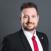 Niederer_AG_Michael_Hahn